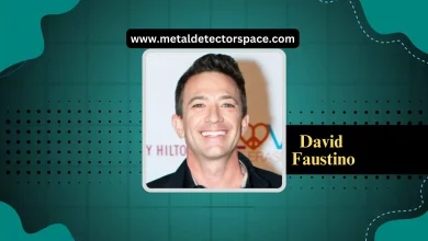 David Faustino